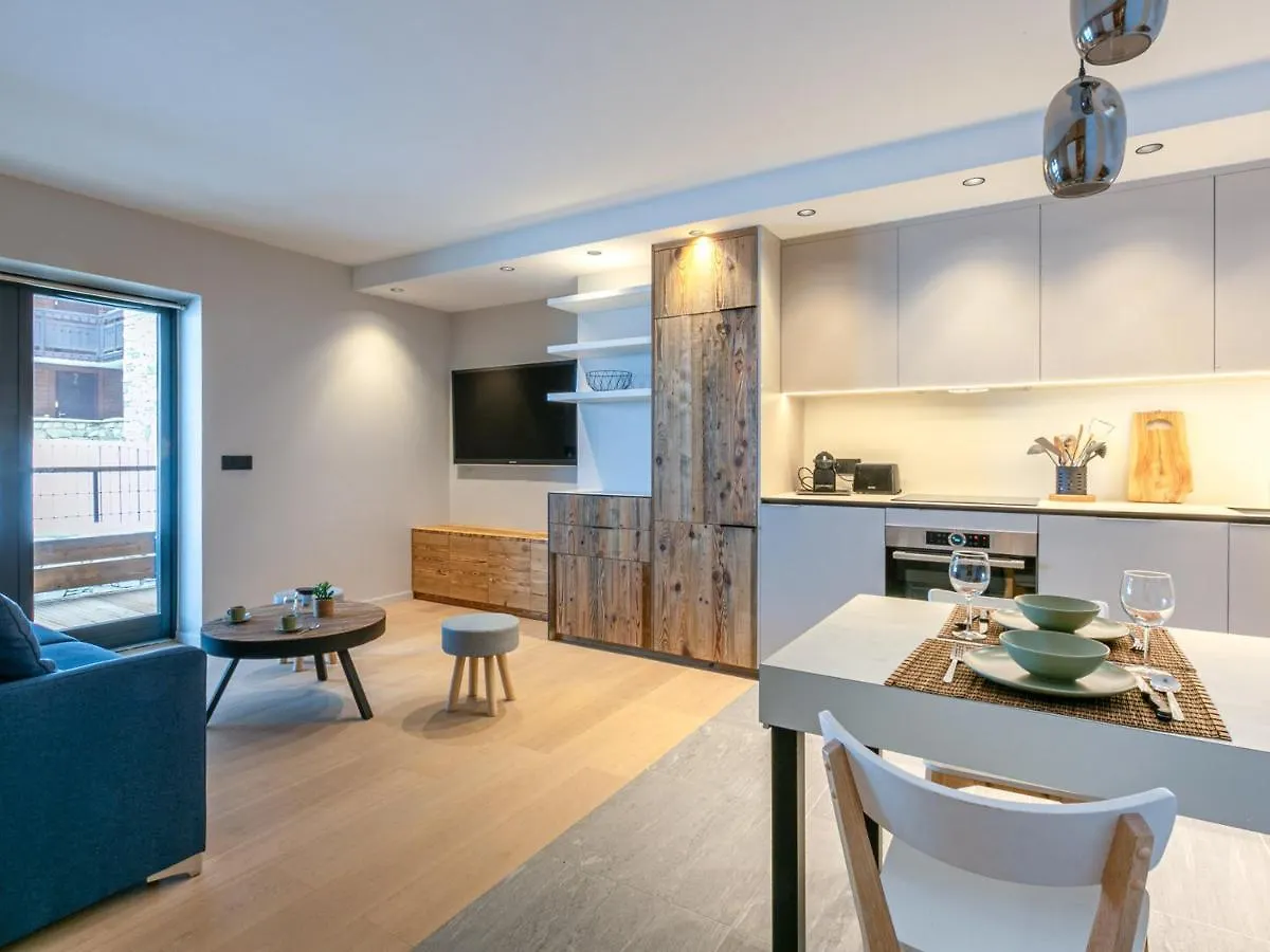 Cocon Intime Avec Wifi, Garage, Et Acces Direct Aux Pistes Dans Residence Neuve A Val D'Isere - Fr-1-694-339